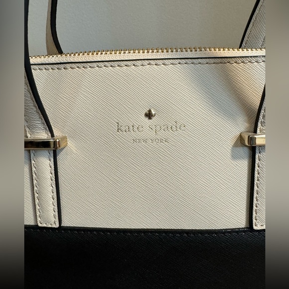 Kate Spade Bag. Used Only Once. - Picture 2 of 4